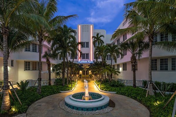 Sleepover Miami - The Hall Hotel